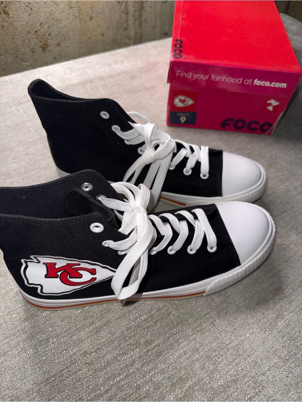 FOCO Kansas City Chiefs Men’s High Top Sneakers Black Size 9 New w/ Box
